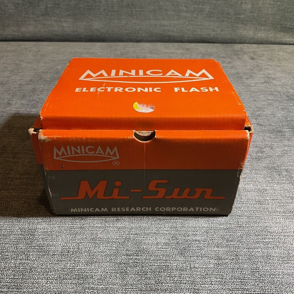 MINICAM ELECTRONIC FLASH COMBO PACK MI-SUN NEW OLD STOCK IN BOX *Read**